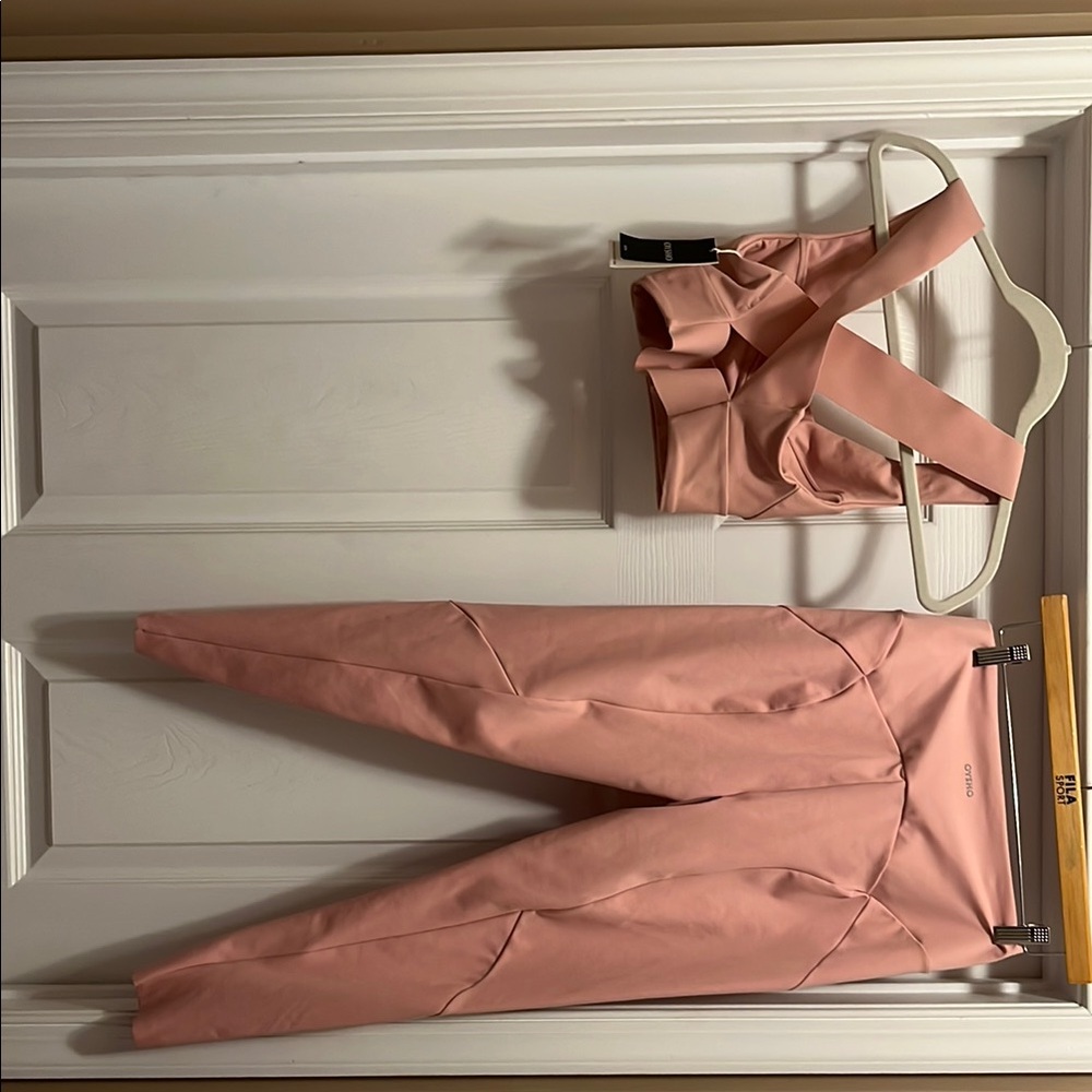 NWT Oysho Blush Pink Active Set - bra & High-Waist Leggings - Picture 4 of 4